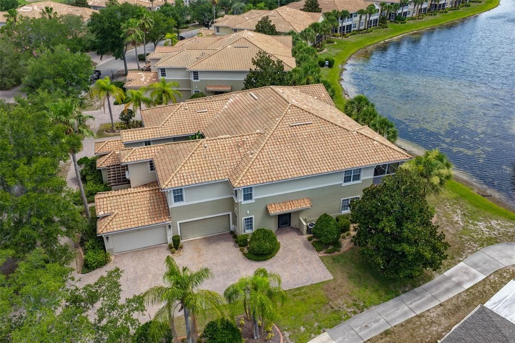 1440 EMERALD DUNES DRIVE photo 2