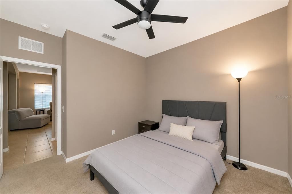 4930 NEWPORT NEWS CIRCLE photo 16