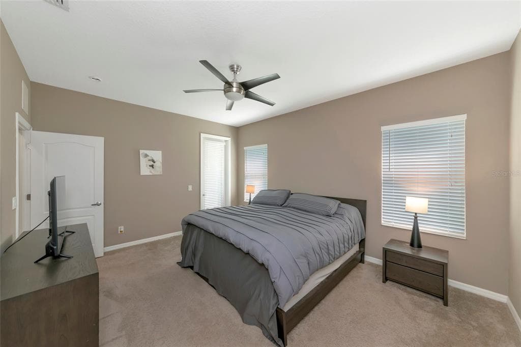 4930 NEWPORT NEWS CIRCLE photo 12