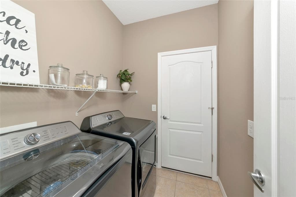 4930 NEWPORT NEWS CIRCLE photo 22