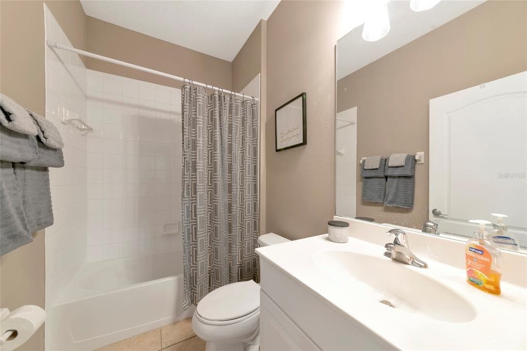 4930 NEWPORT NEWS CIRCLE photo 18
