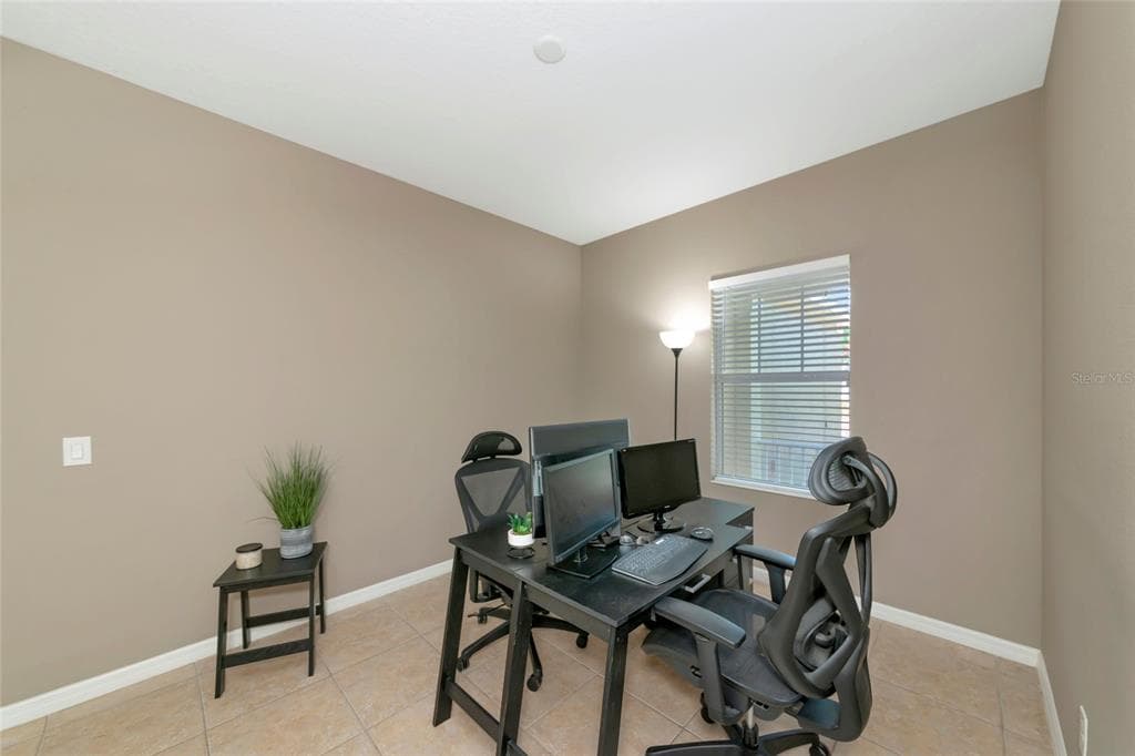 4930 NEWPORT NEWS CIRCLE photo 21