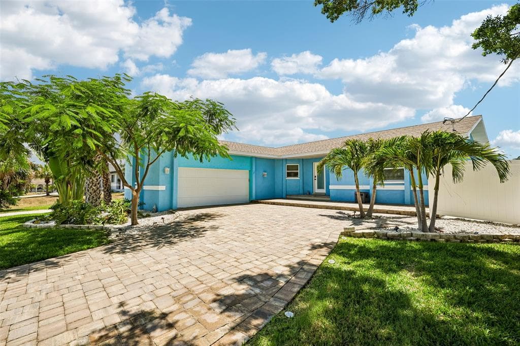 6304 FLAMINGO DRIVE photo 4