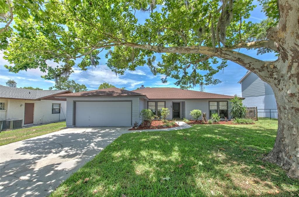 2459 SHOREWOOD LANE 2