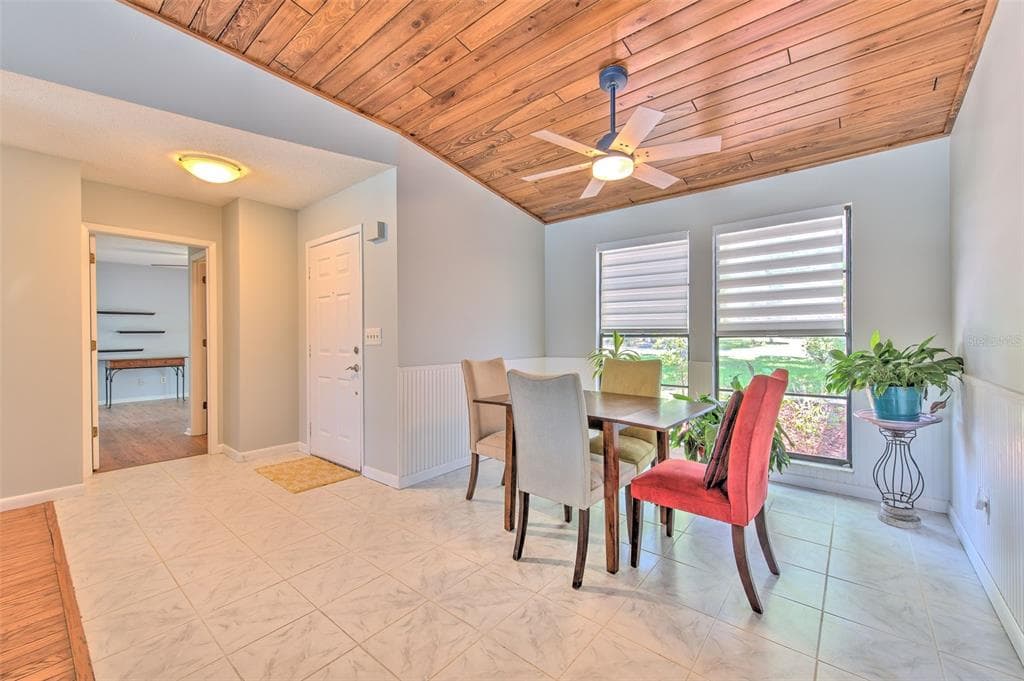 2459 SHOREWOOD LANE photo 10