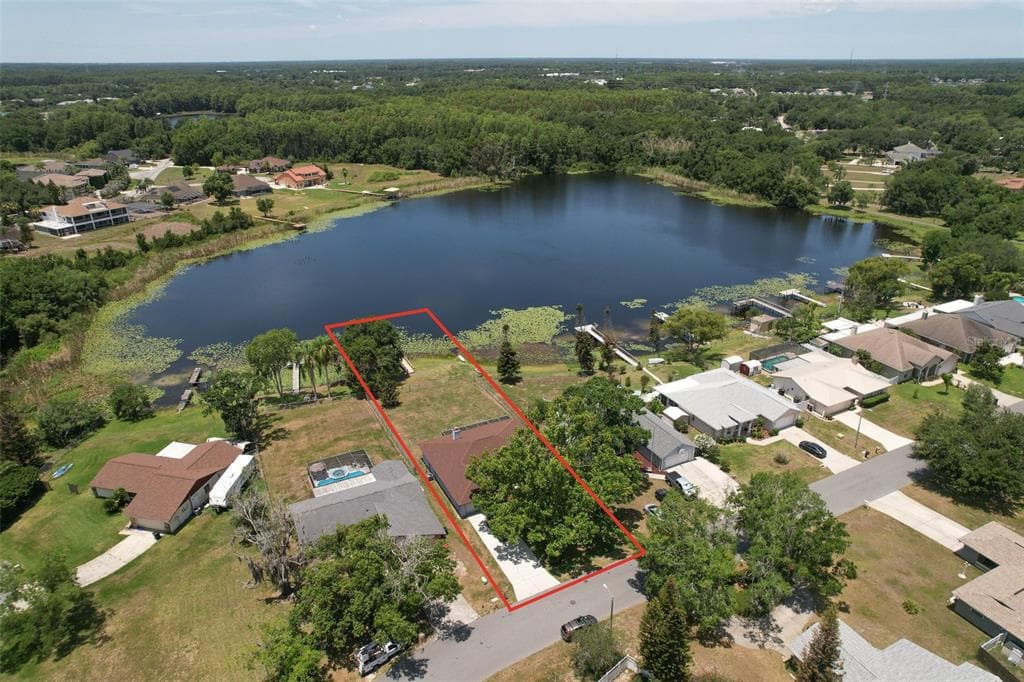2459 SHOREWOOD LANE 4