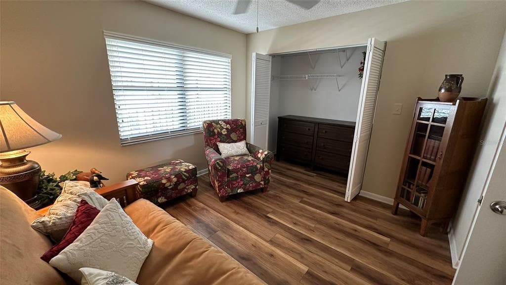 3400 COVE CAY DRIVE 4E photo 17