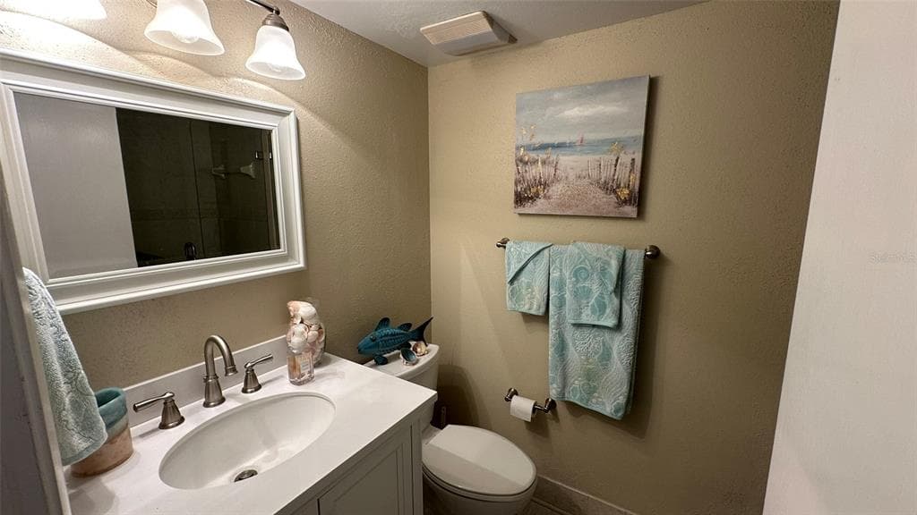3400 COVE CAY DRIVE 4E photo 15