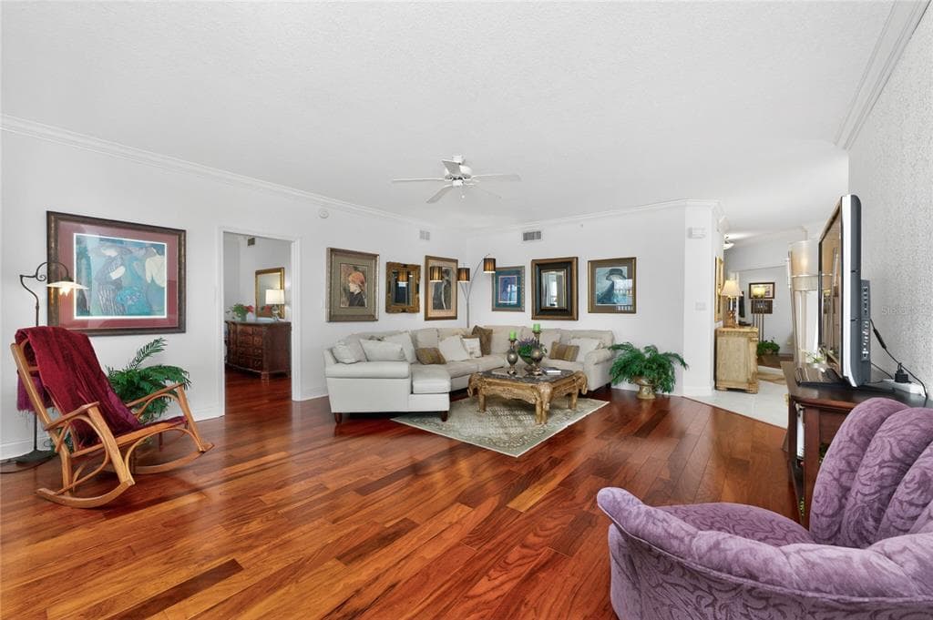 200 HARBOR WALK DRIVE 233 photo 17