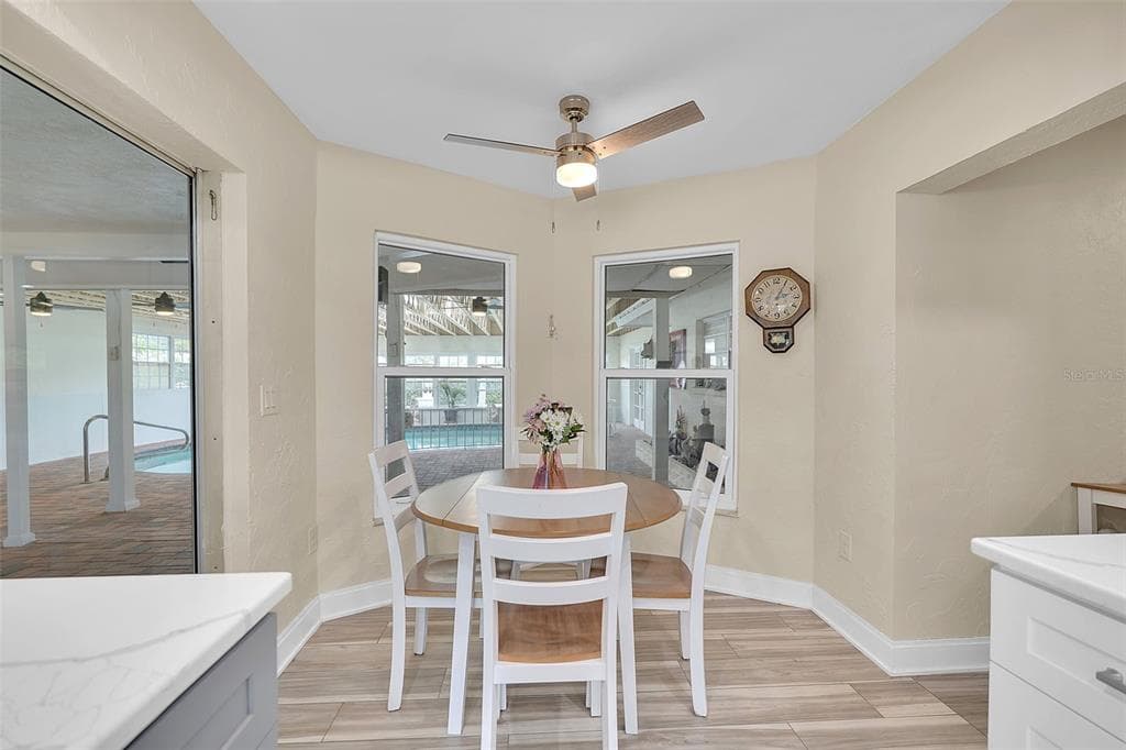332 SHORE DRIVE photo 20