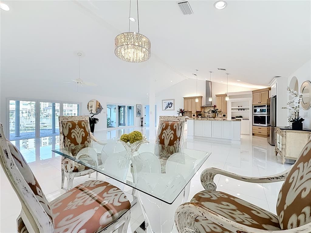 324 LEEWARD ISLAND photo 6