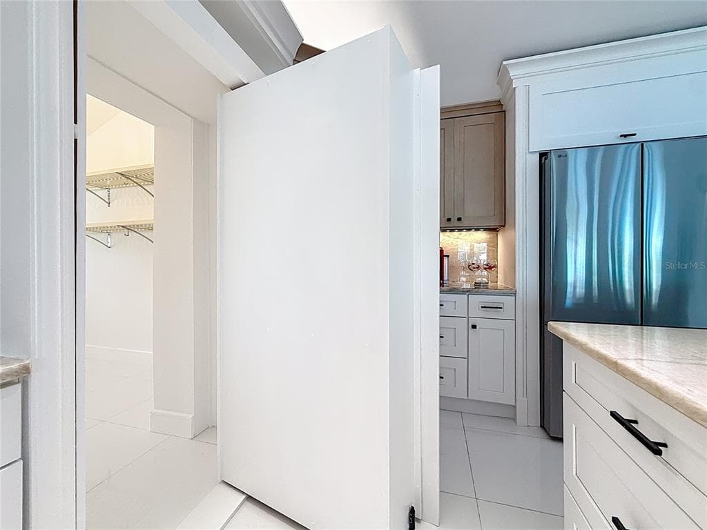 324 LEEWARD ISLAND photo 17