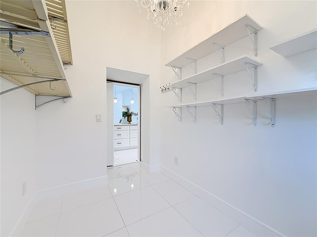 324 LEEWARD ISLAND photo 19
