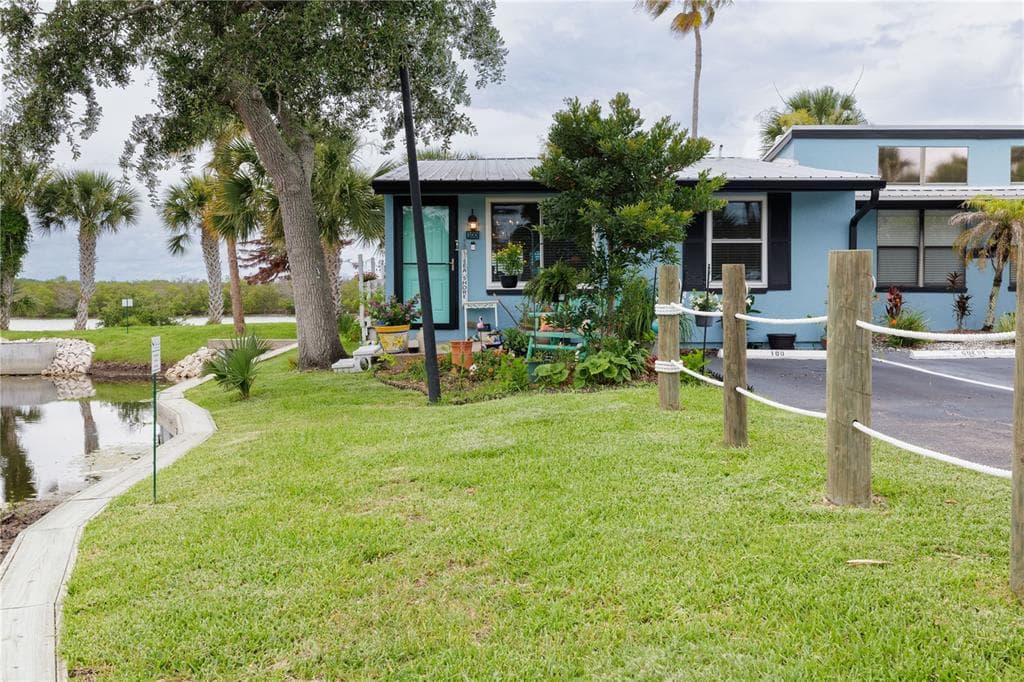 100 POINCIANA COVE COURT #100 2