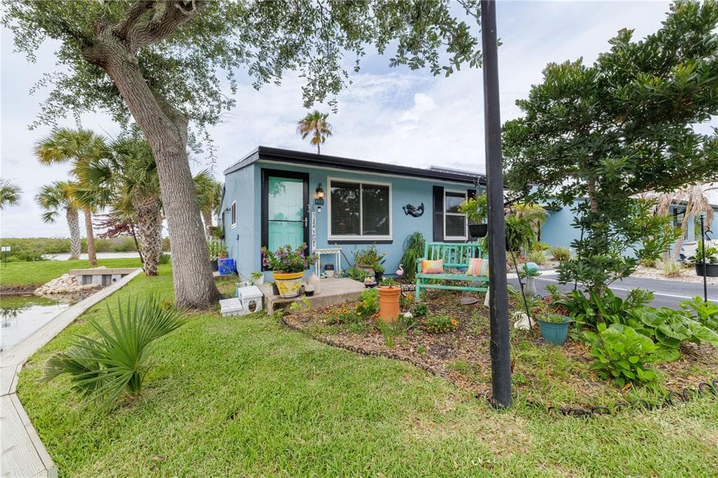 100 POINCIANA COVE COURT #100 3