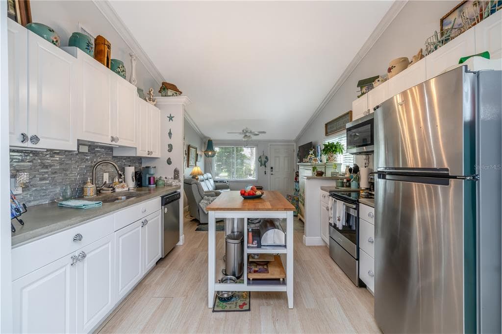 100 POINCIANA COVE COURT 100 photo 8