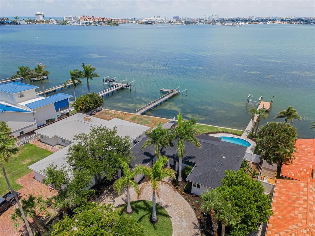 1014 BOCA CIEGA ISLE DRIVE 3