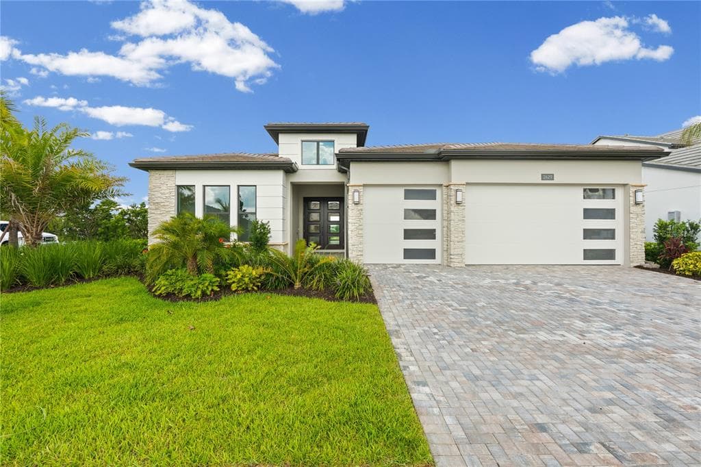 2629 WATERFRONT CIRCLE photo 3
