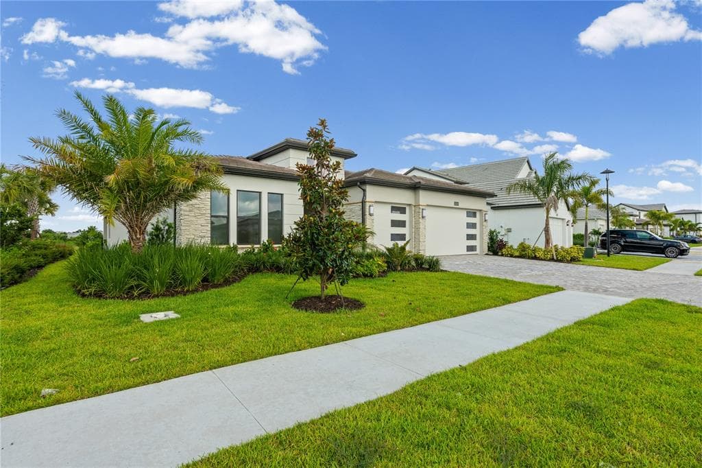 2629 WATERFRONT CIRCLE photo 5