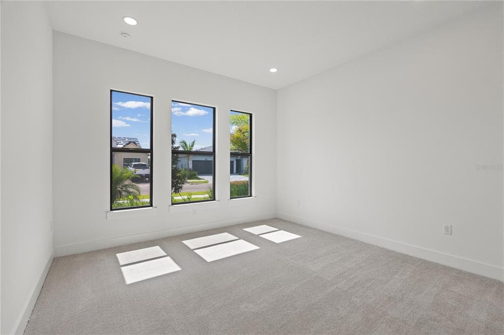 2629 WATERFRONT CIRCLE photo 10