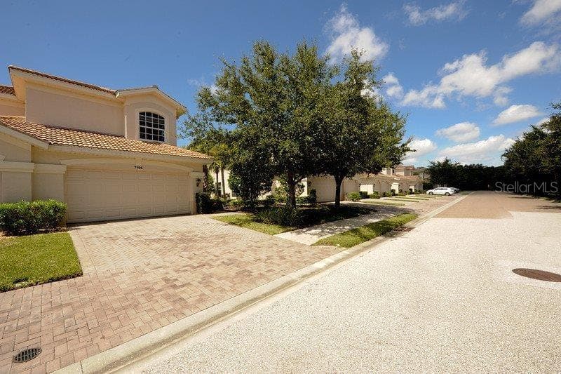 7106 PROSPERITY CIRCLE 1201 photo 15