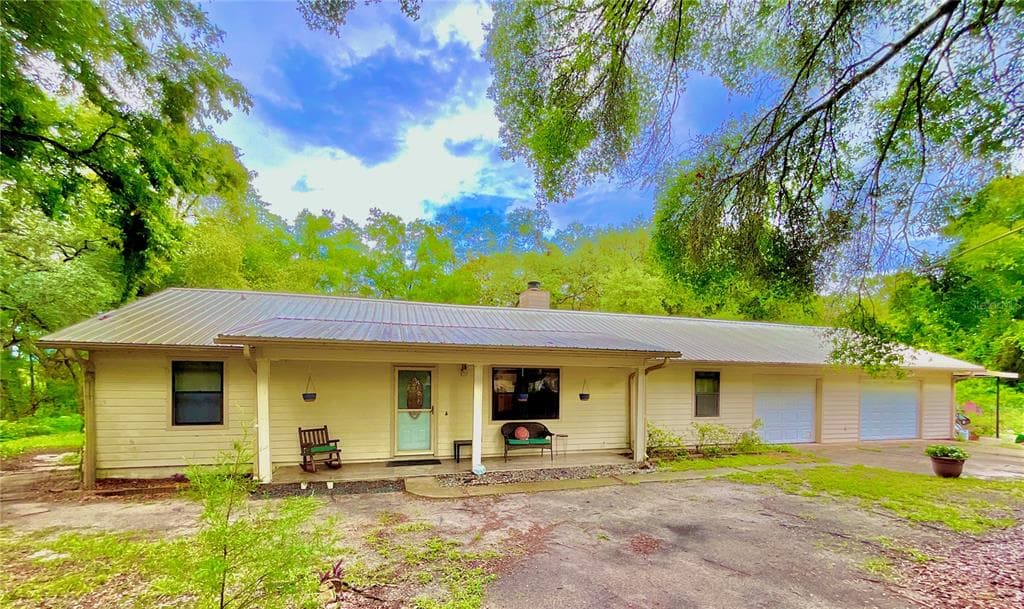 5918 COUNTY ROAD 219 photo 1