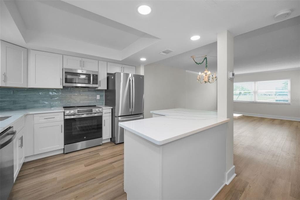4650 COVE CIRCLE 105 photo 2