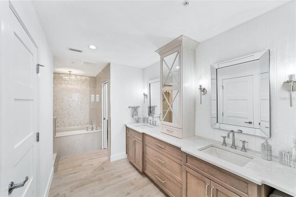 13113 GASPARILLA ROAD 405 photo 16