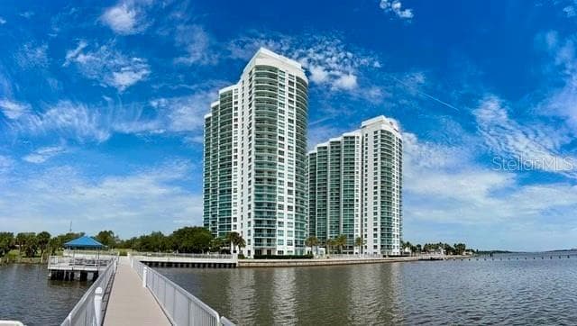 231 RIVERSIDE DRIVE #709-1 1