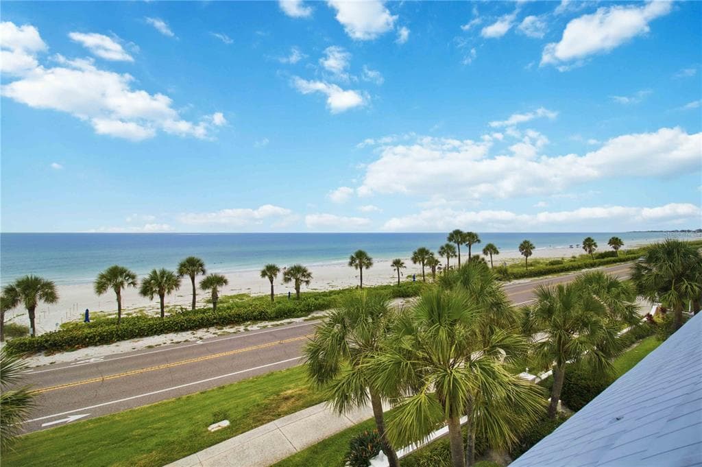 3804 GULF OF MEXICO DRIVE B204 photo 24
