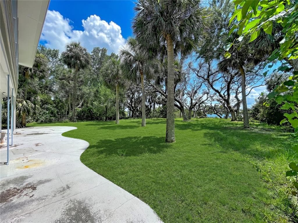 1275 MICKLER LANE photo 22