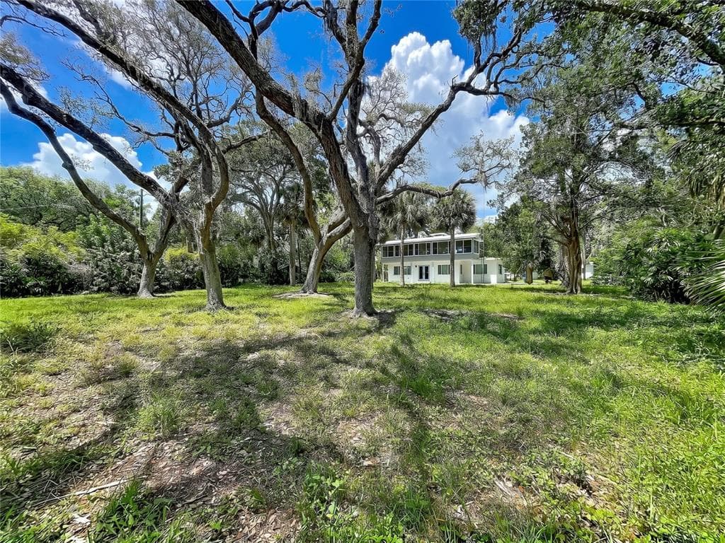 1275 MICKLER LANE photo 24