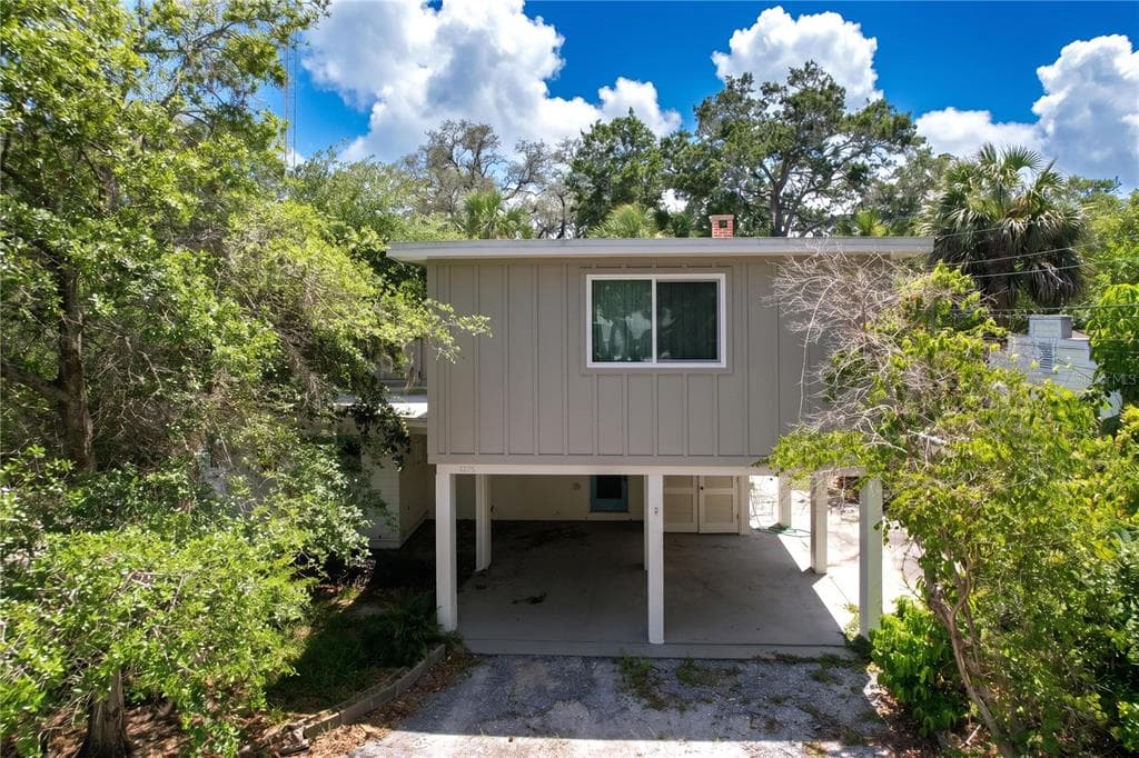 1275 MICKLER LANE photo 11
