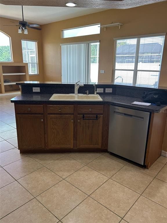 210 ROSANA DRIVE photo 6