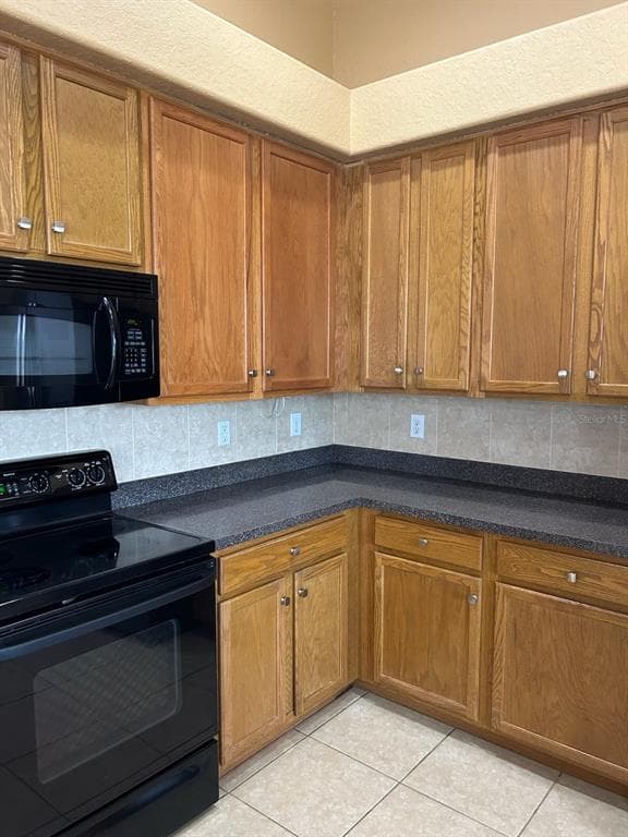 210 ROSANA DRIVE photo 4