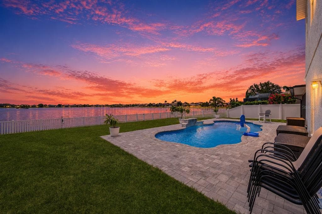 1548 MIRA LAGO CIRCLE photo 2