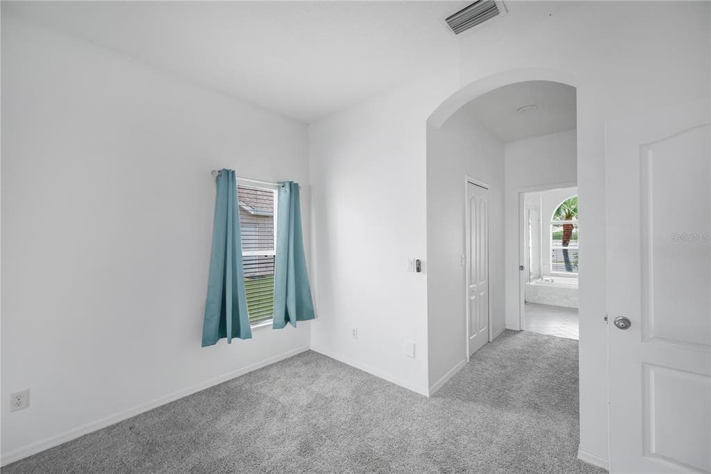 1548 MIRA LAGO CIRCLE photo 17