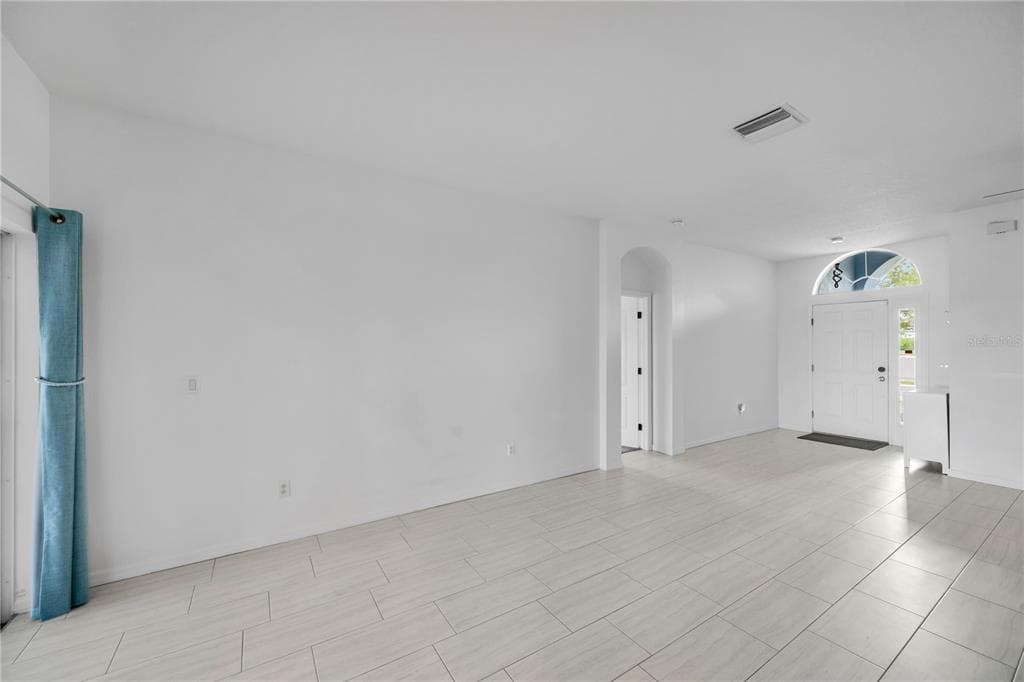 1548 MIRA LAGO CIRCLE photo 12