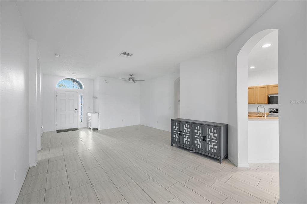 1548 MIRA LAGO CIRCLE photo 9