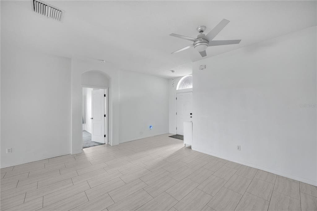 1548 MIRA LAGO CIRCLE photo 14