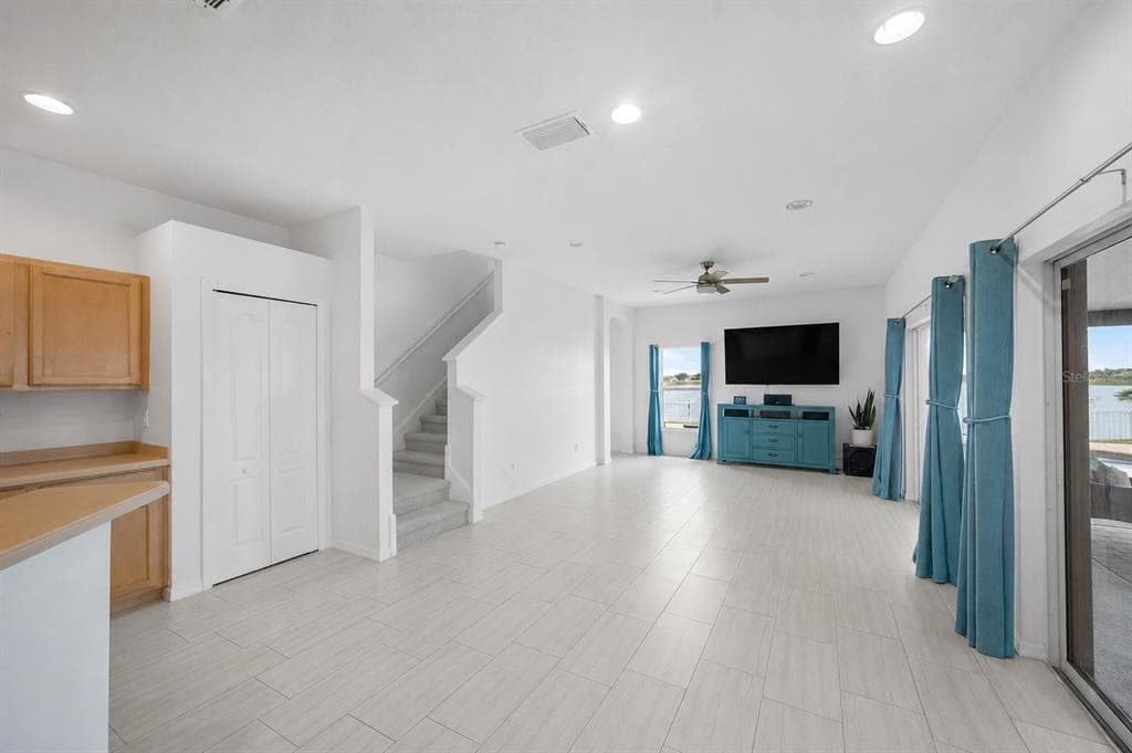 1548 MIRA LAGO CIRCLE photo 21