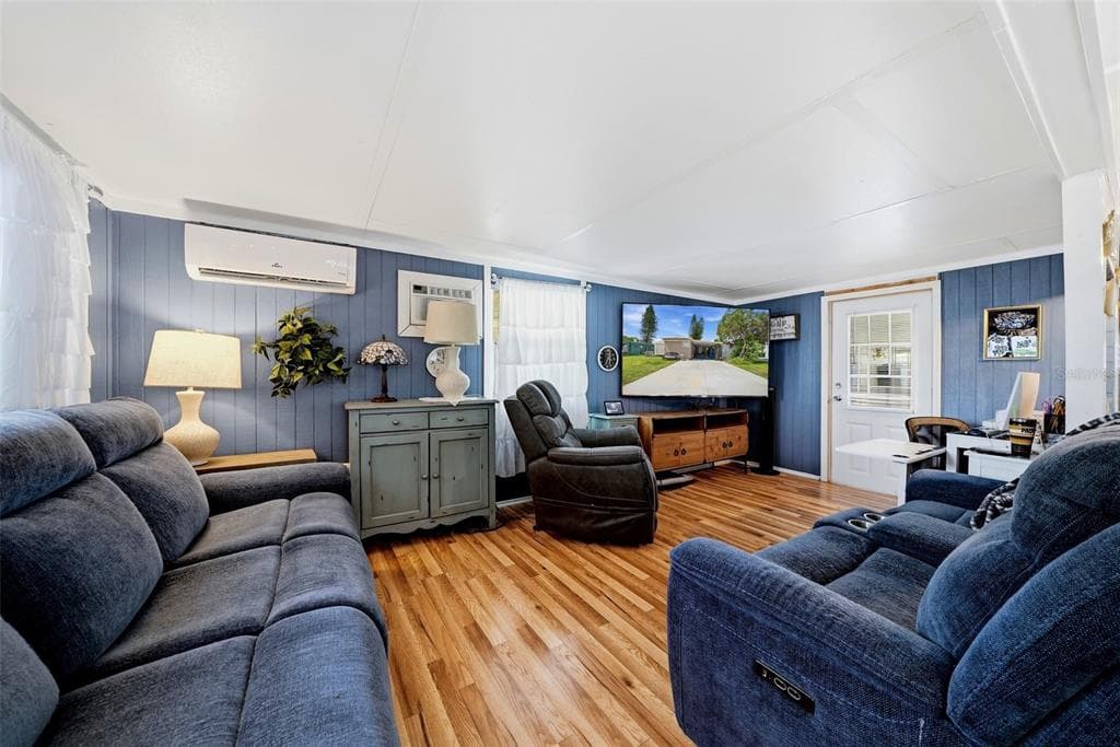6439 TOWER DRIVE photo 5