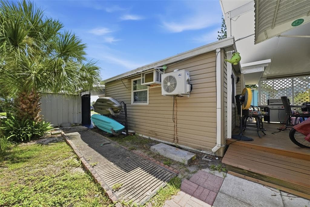 6439 TOWER DRIVE photo 24
