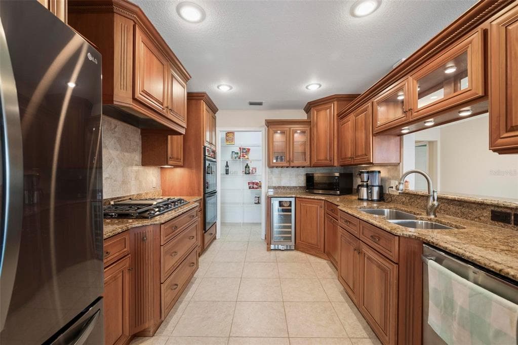 950 LASSINO COURT photo 13