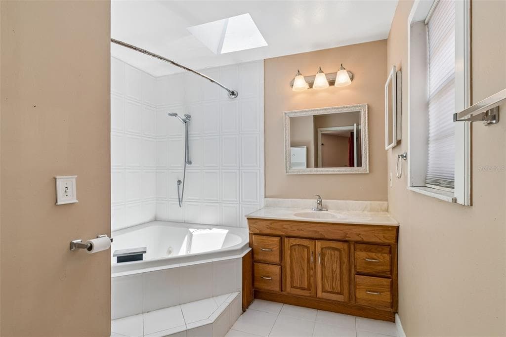 3141 N CANAL DRIVE photo 12