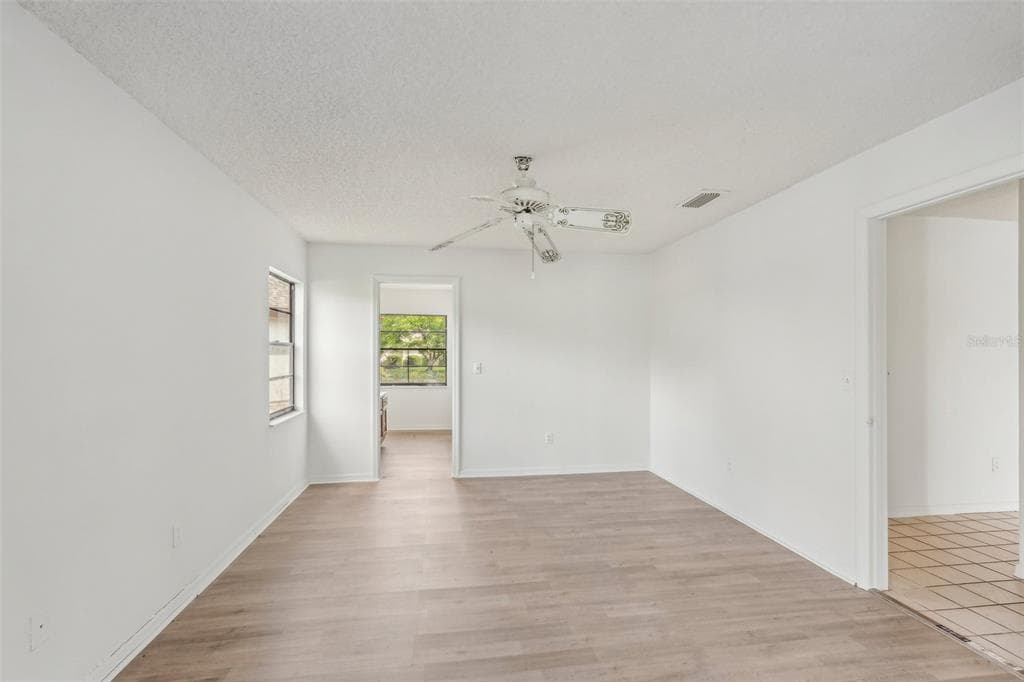 1613 COMFY COURT photo 7