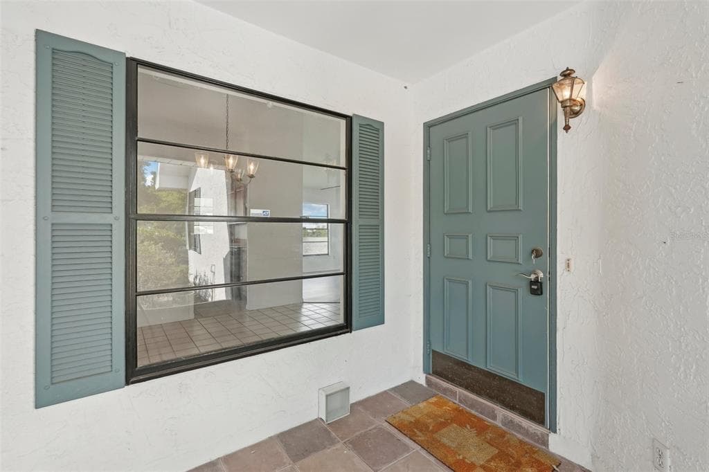 1613 COMFY COURT photo 3
