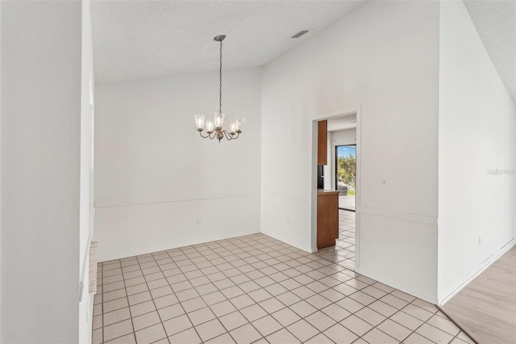 1613 COMFY COURT photo 10