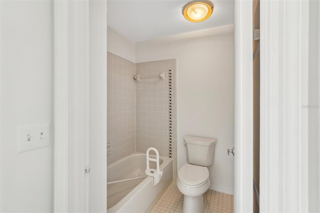 1613 COMFY COURT photo 19