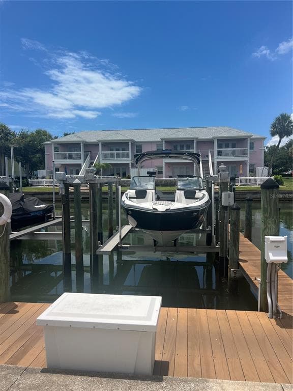 00 COQUINA KEY DRIVE SE #107SS 4